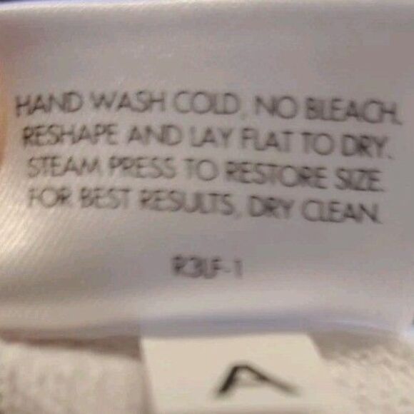 Eileen Fisher Blouse Size M Cream Ivory Low/High Hem Linen/Cotton - Picture 7 of 10